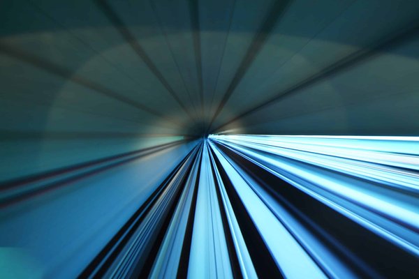 Comment le déploiement de NVMe over Fabrics accélère-t-il le stockage en réseau ?